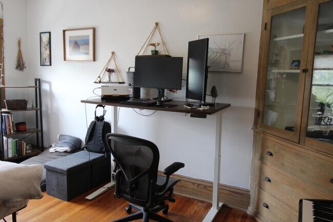 Building Photo - 4.0 bedroom in Cambridge Massachusetts 02140