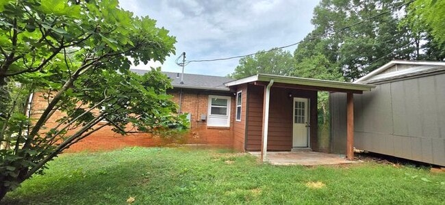 Building Photo - 3BR/2BA Home in Conover, North Carolina
