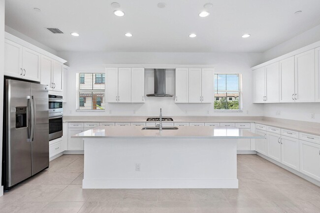 Building Photo - 12625 Machiavelli Way