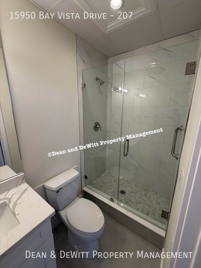 Building Photo - 15950 Bay Vista Dr