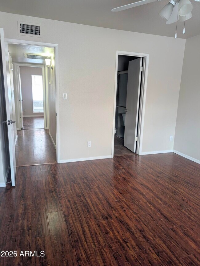 Building Photo - 3039 N 38th St