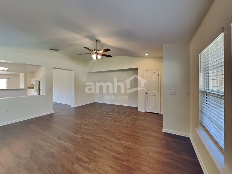 Building Photo - 3071 Bent Bow Ln