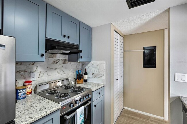 Building Photo - 1055 82nd Terrace N