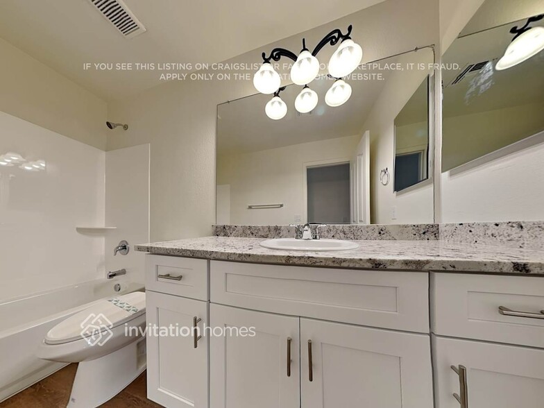Building Photo - 9157 W Salter Dr