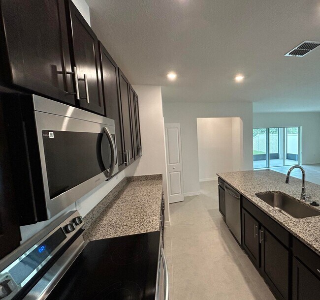 Building Photo - 1355 Kylar Dr NW