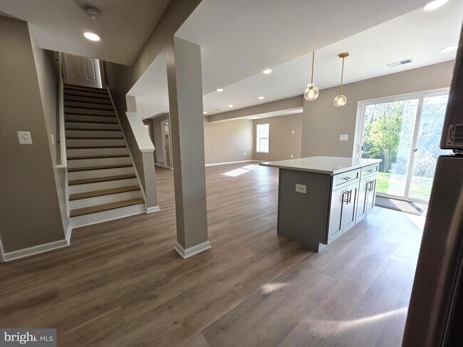 Building Photo - 3027 Landing Eagle Ct