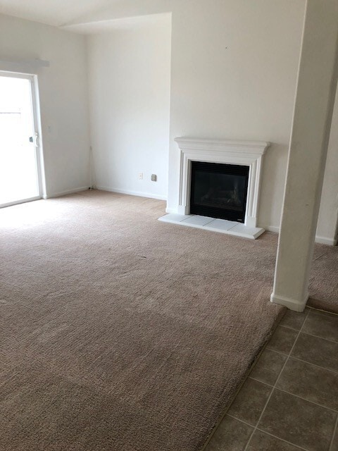 Building Photo - Very nice home near golf course