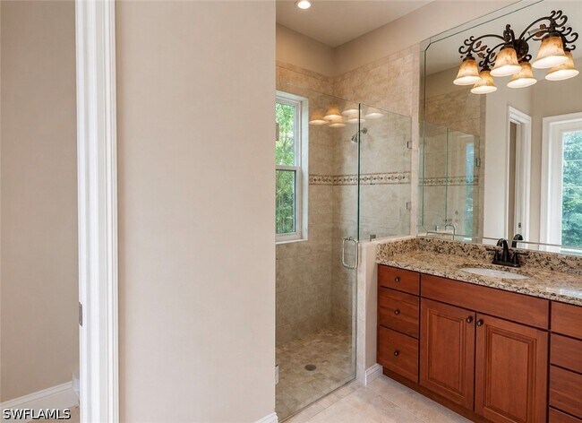 Building Photo - 2915 Coco Lakes Dr