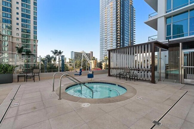 Building Photo - 1262 Kettner Blvd