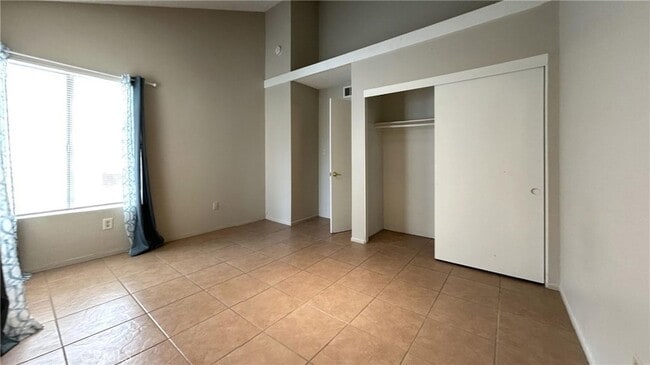 Building Photo - 49409 Eisenhower Dr