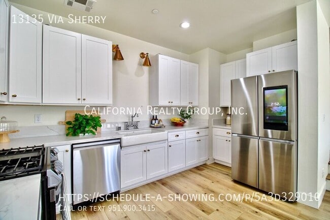 Building Photo - 13135 Via Sherry