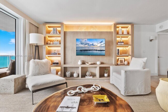 Building Photo - 102 24th St