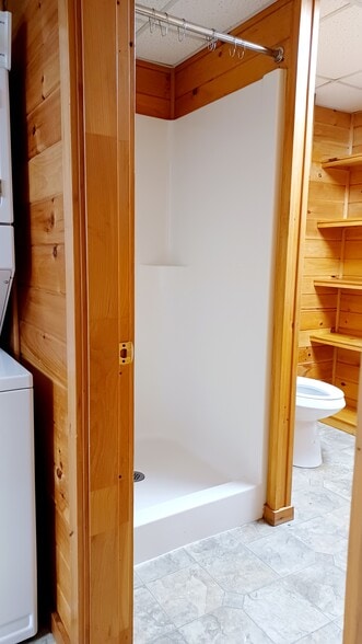 Building Photo - 32 Stagecoach Rd