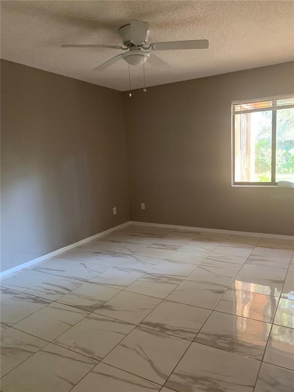 Building Photo - 9868 Lancewood St
