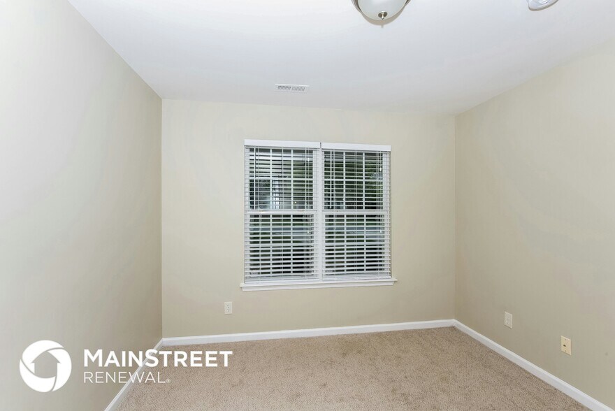 Building Photo - 7929 Bristle Ln