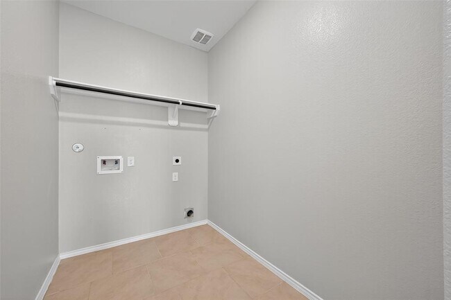 Building Photo - 154 Meadow Grove Dr