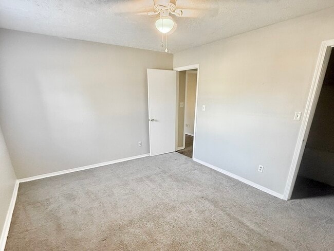 Building Photo - 52 Landmark Loop