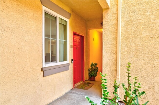 Building Photo - 3850 Elijah Ct