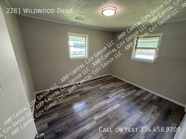 Building Photo - 2281 Wildwood Dr