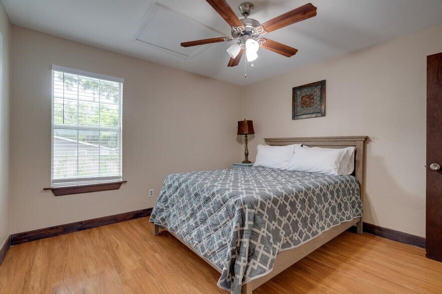 Building Photo - 2609 Wheless Ln