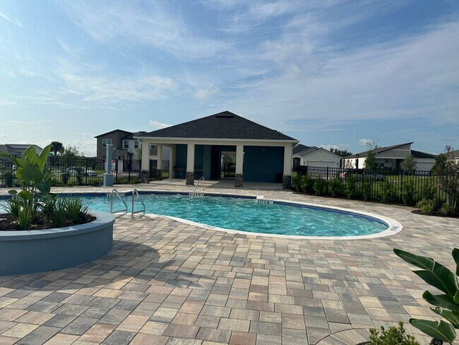 Building Photo - 3 Bedroom 2.5 Bathroom Townhome For Rent with 1 car garage in Kissimmee - NEAR DISNEY!