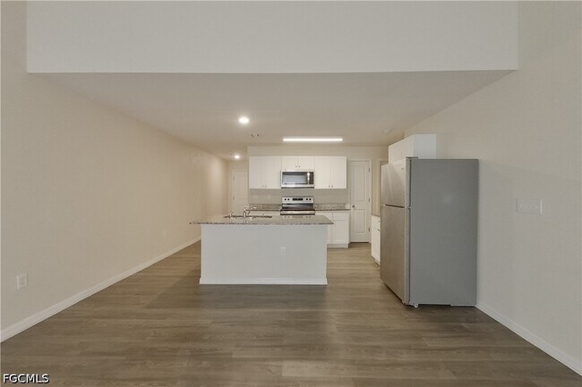 Building Photo - 9120 Aegean Cir