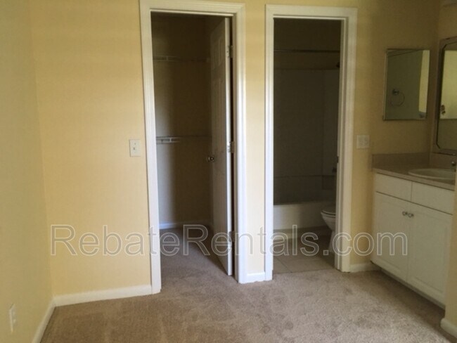 Building Photo - 100 Fairway Park Blvd