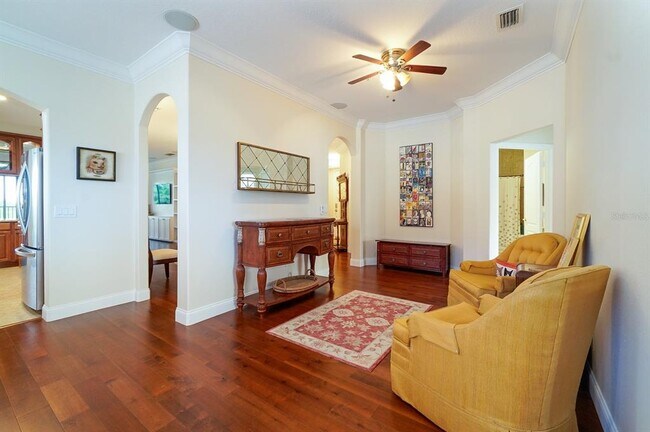 Building Photo - 913 Lotus Vista Dr
