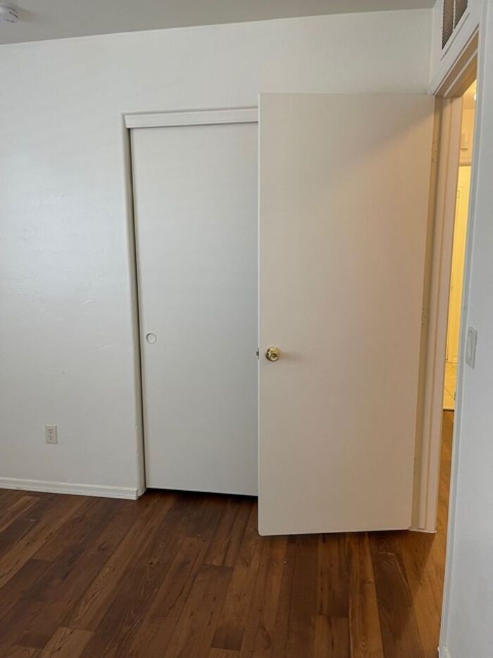 Building Photo - 2057 W Silver Meadow Pl