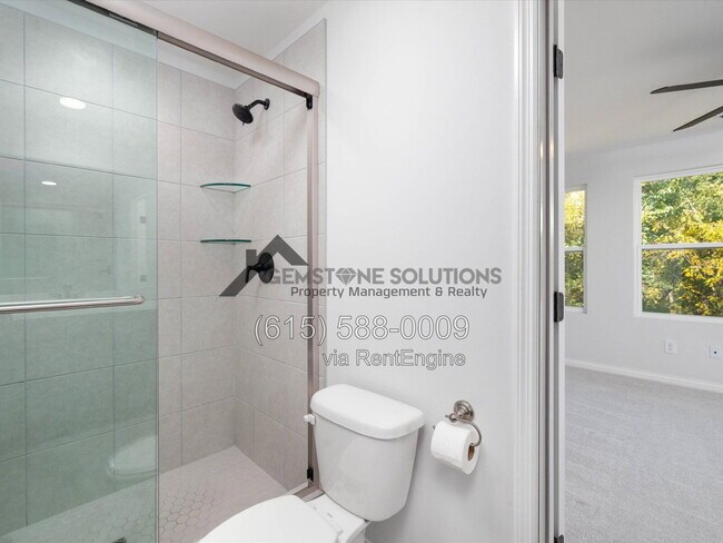 Building Photo - 631 Silva Ln