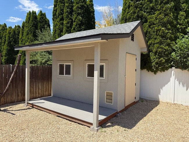 Building Photo - Beautifully Remodeled 4-Bedroom Nampa Home with Private Backyard.