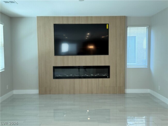 Building Photo - 4642 Engage St