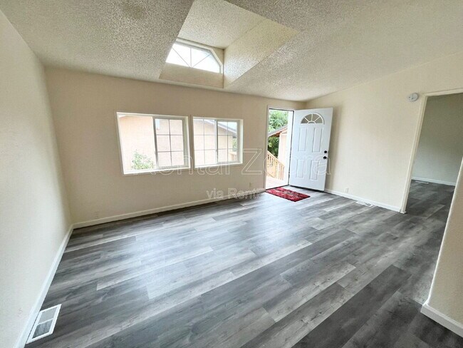 Building Photo - 6826 Rubi Ct