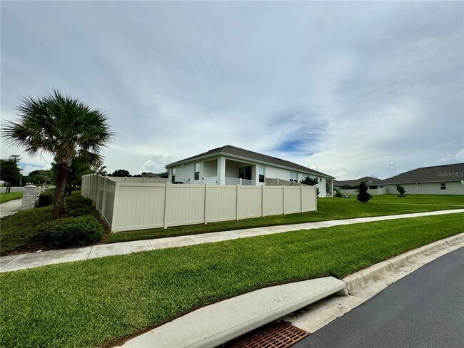 Building Photo - 4330 Davos Dr