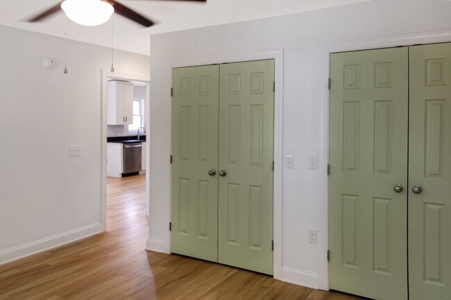 Building Photo - Beautiful One-Level Home in Pristine Condition - Move-In Ready!