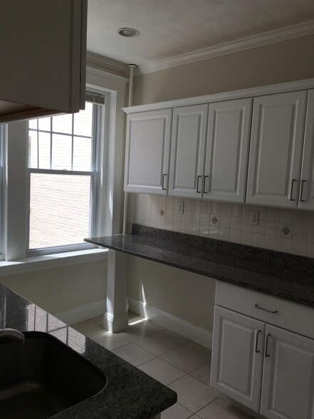 Building Photo - 339 S Huntington Ave