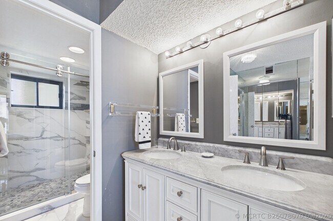 Building Photo - 400 Ocean Trail Way