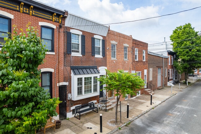 Building Photo - 2223 Taggert St