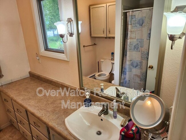 Building Photo - 3890 Caravelle Dr