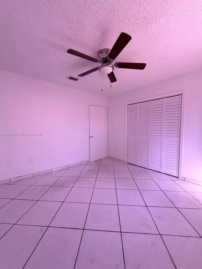 Building Photo - 450 NW 43rd Pl