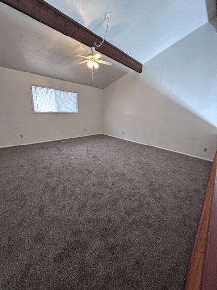 Building Photo - 438 Forest Vale Cir