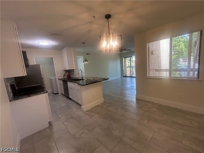 Building Photo - 2875 Winkler Ave