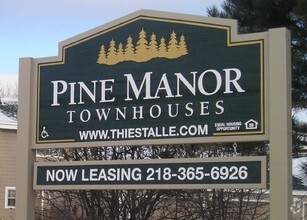 Building Photo - Pine Manor Townhouses