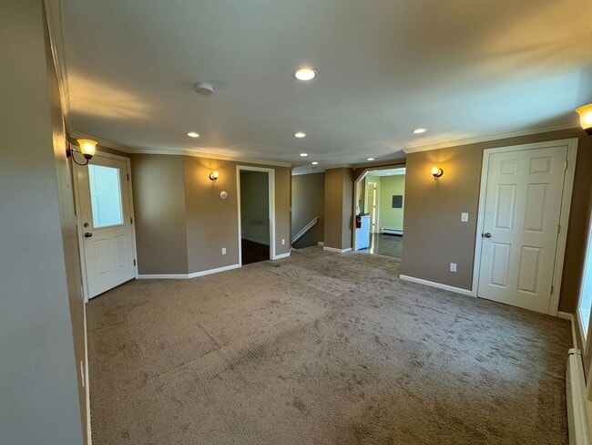 Building Photo - 1364 Creamery Rd