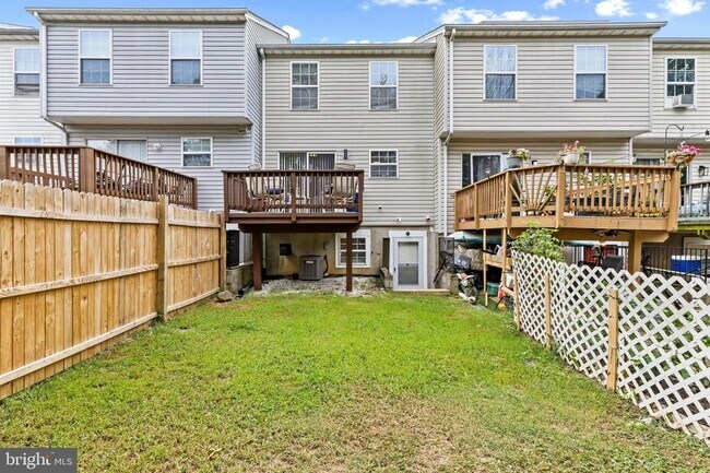 Building Photo - 2609 Claybrooke Dr