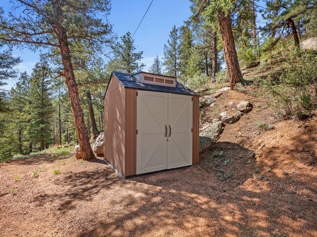 Building Photo - 9987 S Overlook Rd