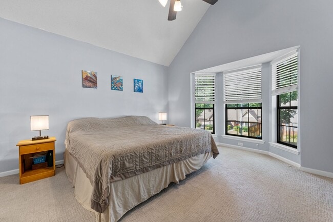 Building Photo - Lakewood rental!
