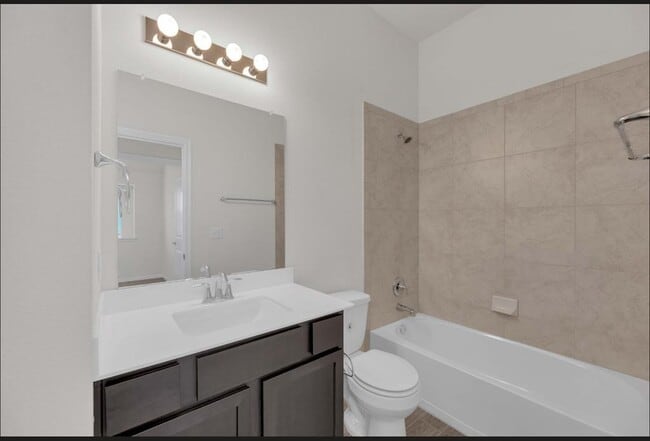 Building Photo - 9944 Comely Bnd