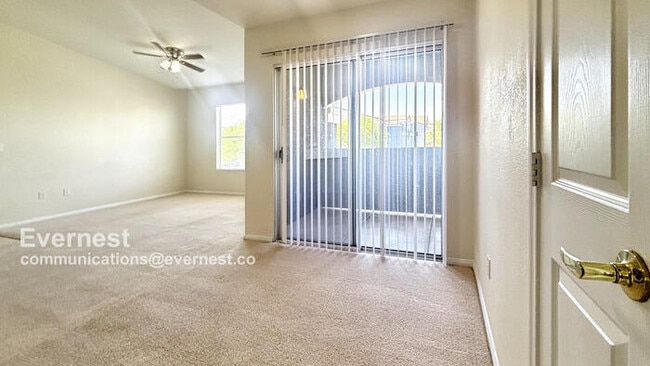 Building Photo - 6955 N Durango Dr
