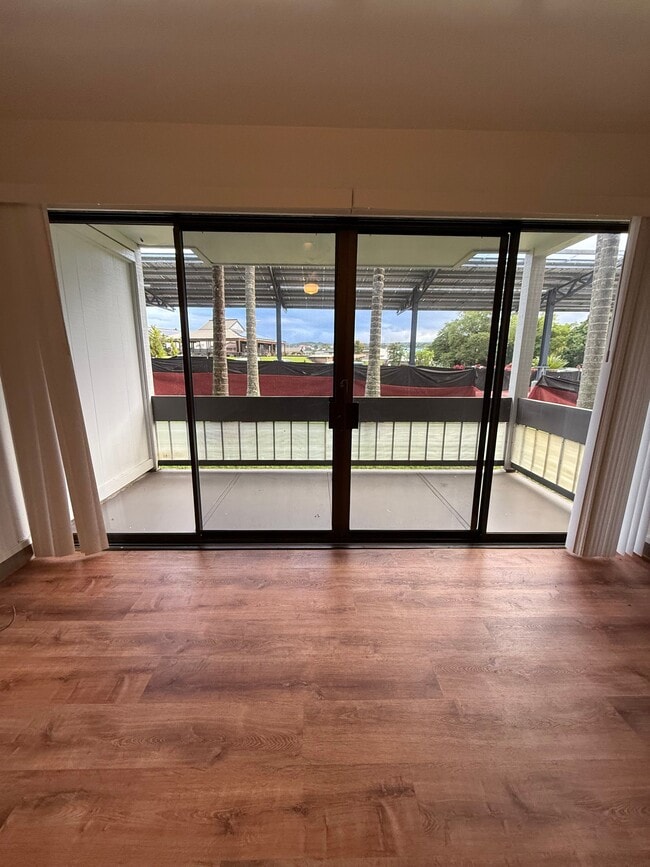 Building Photo - 400 Hualani St